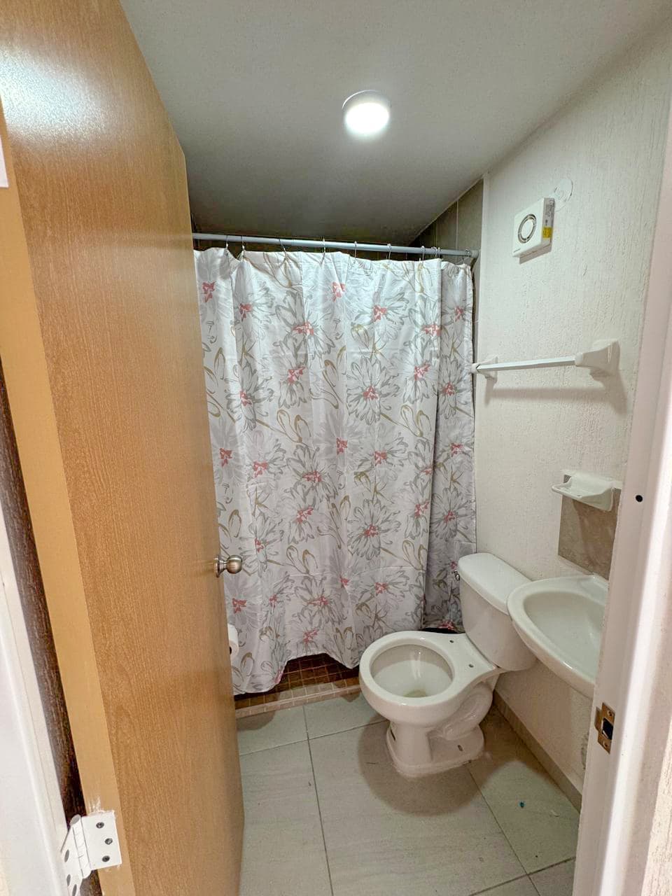 Rento departamento equipado PLANTA BAJA / 8 de julio y Periférico — foto 2