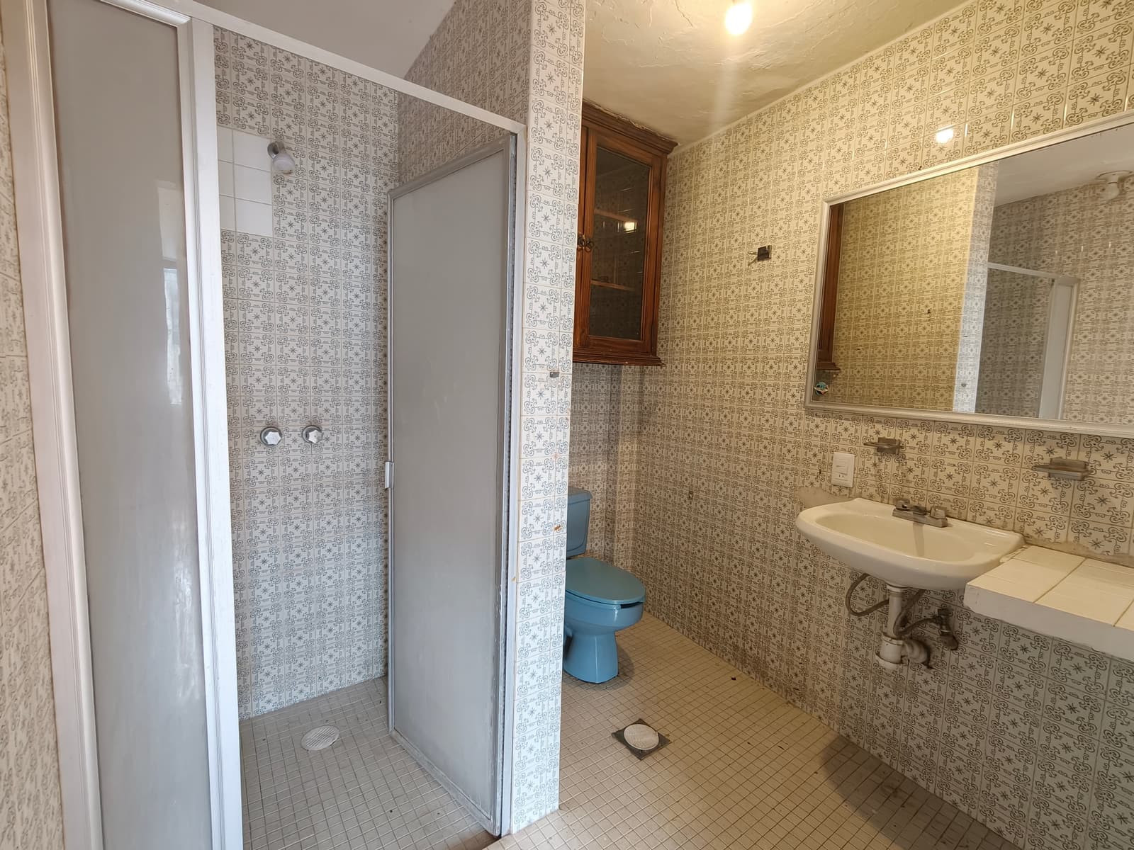 Rento departamento 3er piso / frente al parque rojo — foto 2