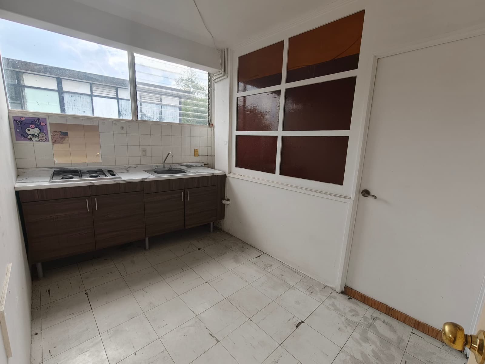 Rento departamento 3er piso / frente al parque rojo — foto 4