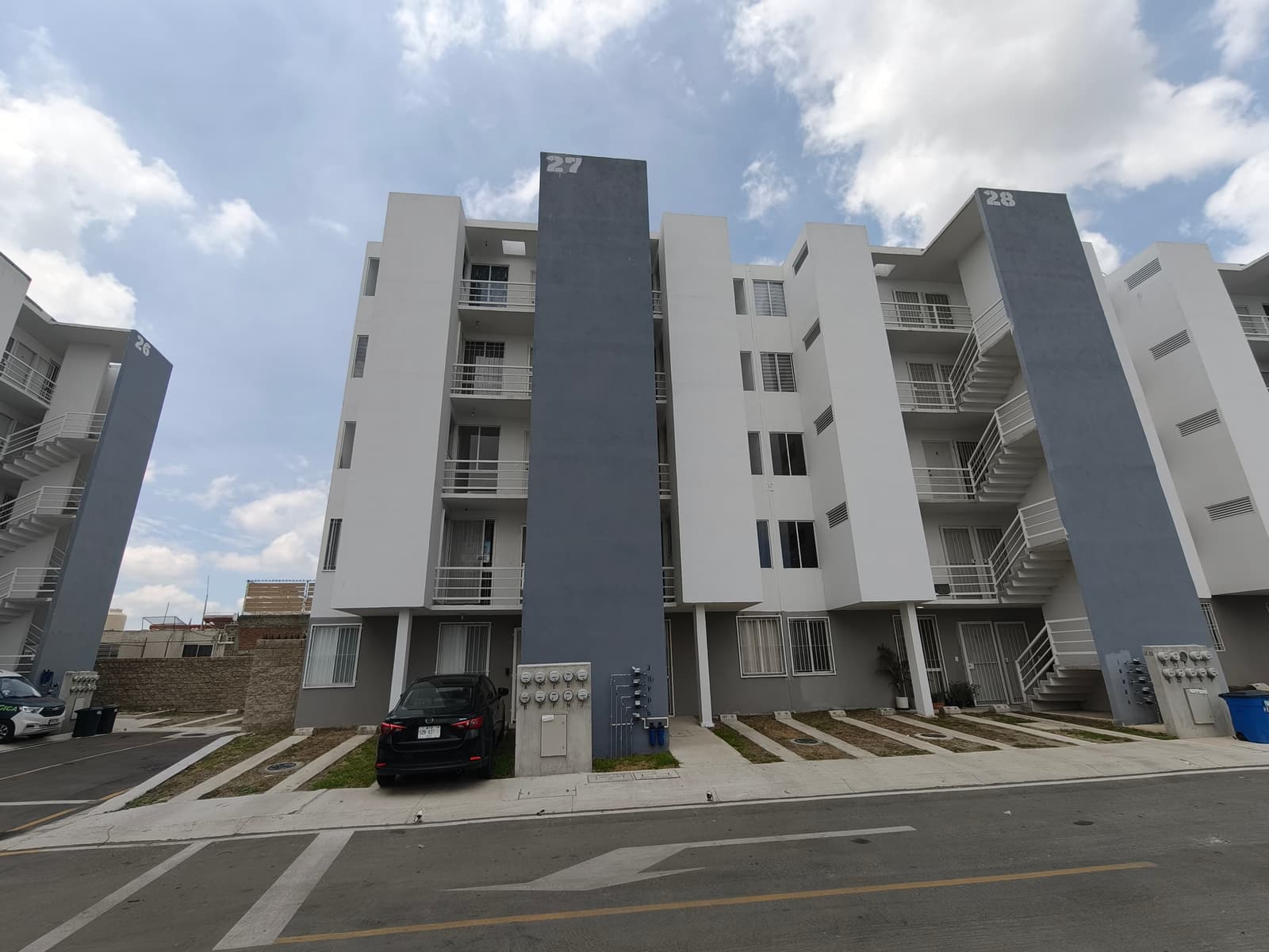 Rento departamento equipado 1er piso / 8 de julio y Periférico
