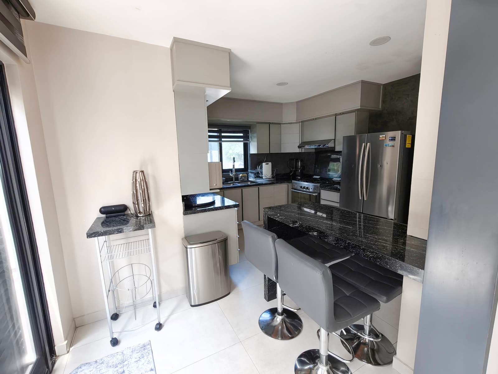 Casa en esquina NUEVA GALICIA (coto barcelona) — foto 3