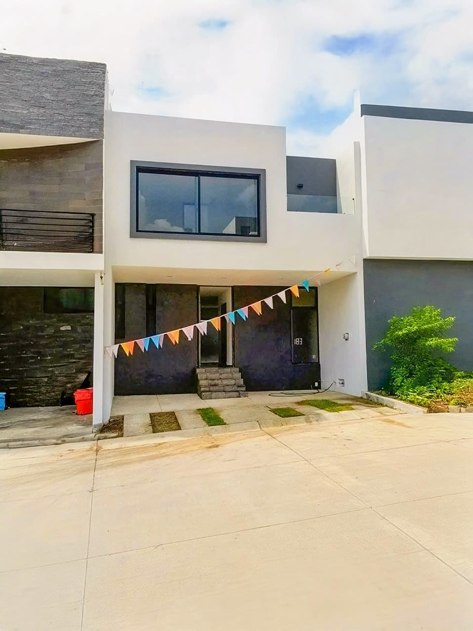 Casa nueva en Capital Norte – coto Alicante