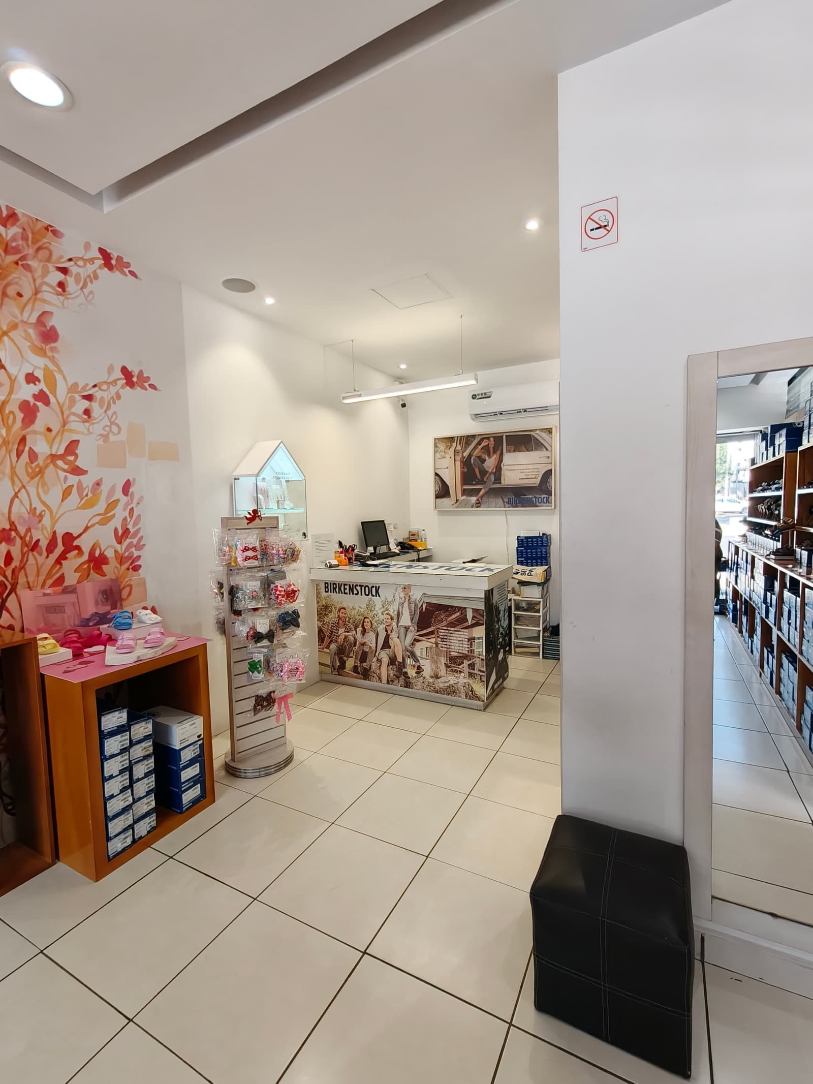 Propiedad con 2 locales comerciales — foto 7